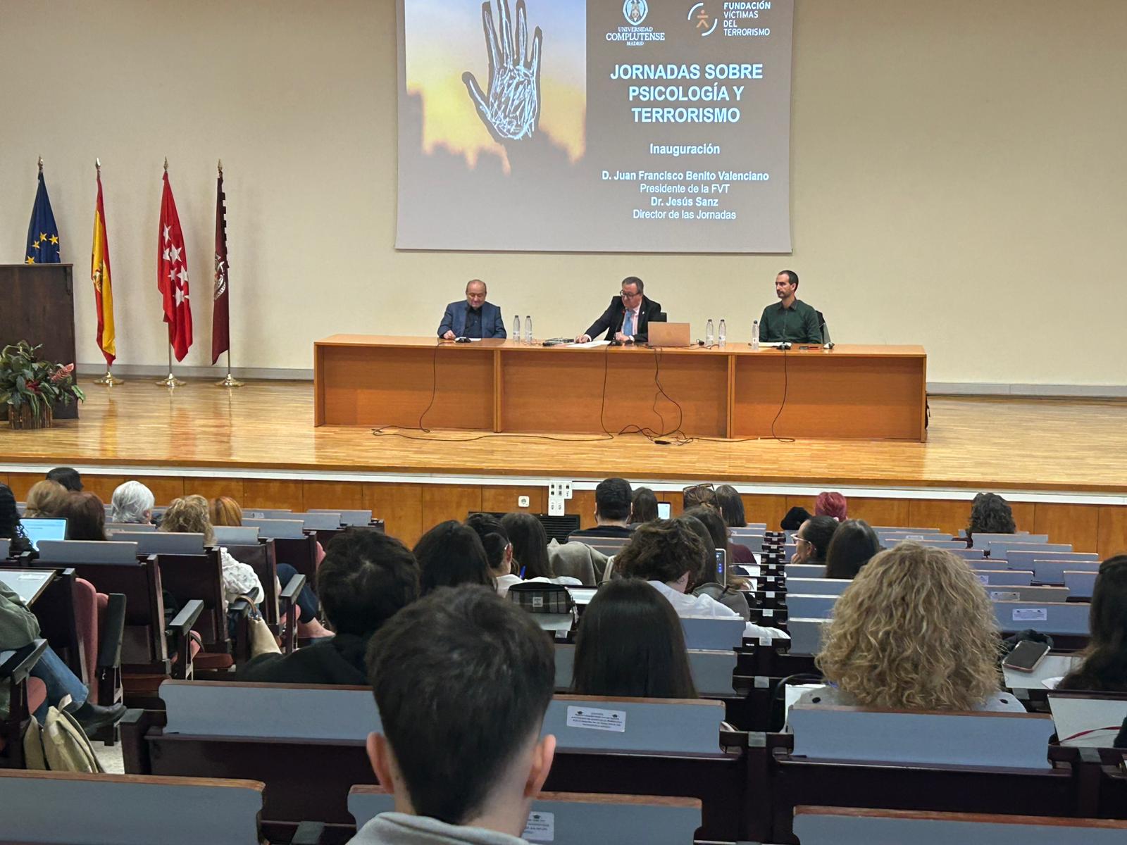 Inauguradas las Jornadas Psicología y Terrorismo con la participación de María Paz García-Vera, Clara Gesteira y Jesús Sanz en su 1.º día